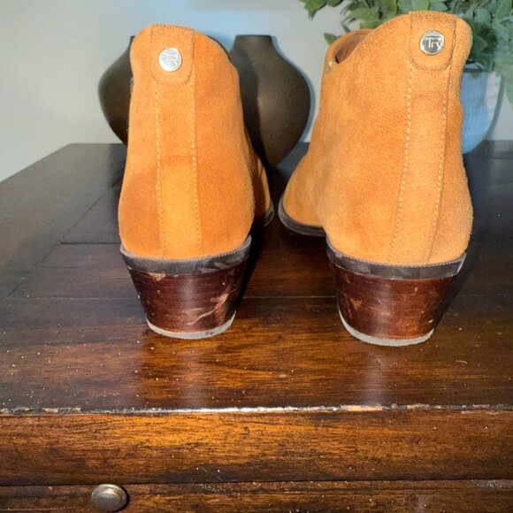 Taryn Rose Cognac Booties size 39 - Picture 5 of 9
